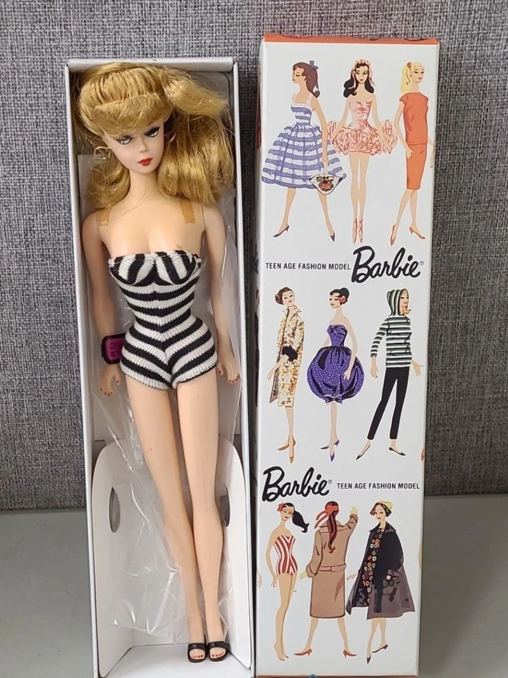 Barbie Mattel 35th Anniversary 1959 Special Edition reproduction